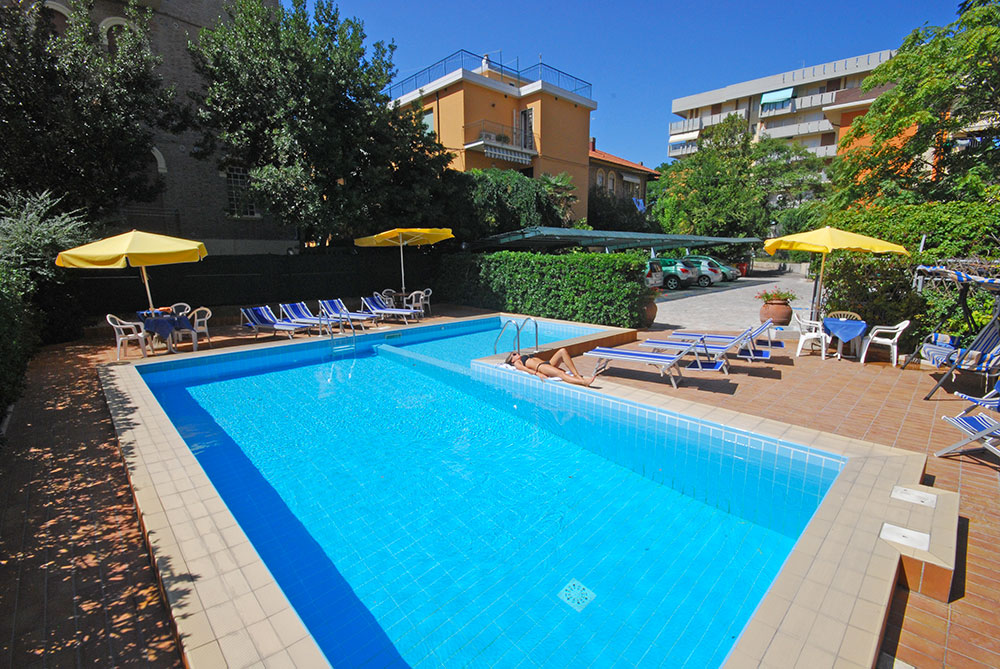 Hotel Caravelle