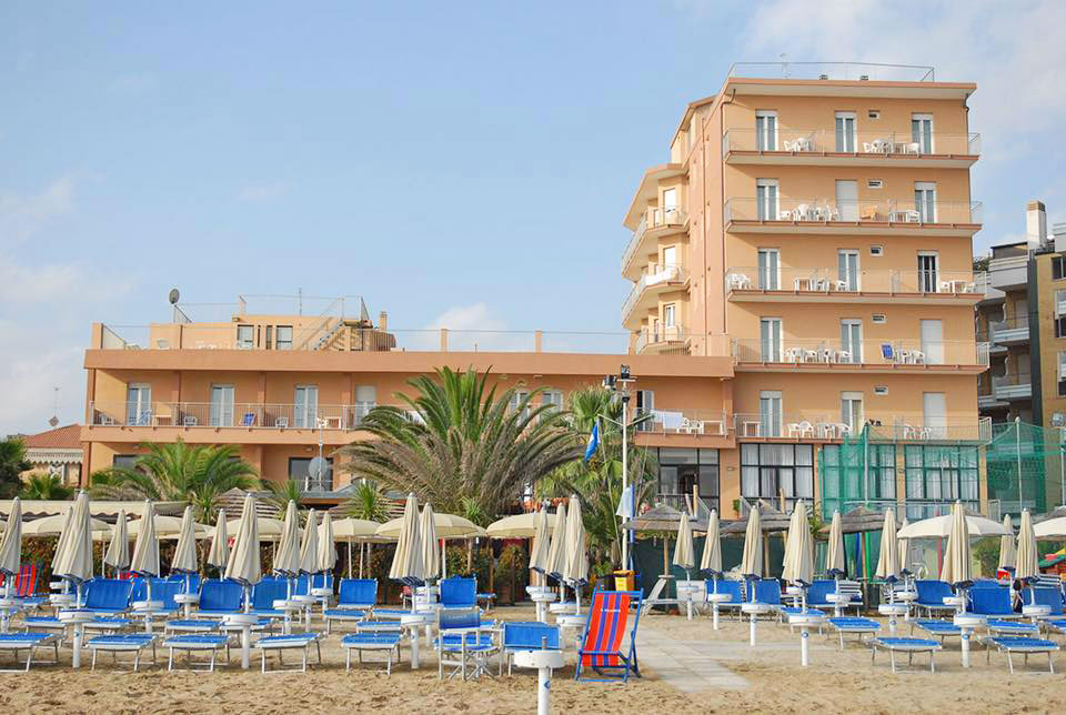 Astoria Beach Hotel